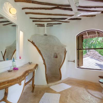 Mdoroni Pehoni House Coastal Kenya Bathroom2a